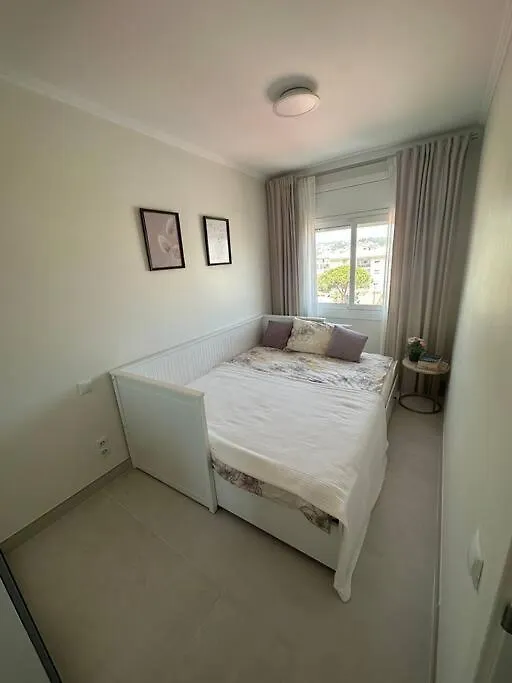 Cunit, Front Line With Sea View Apartment